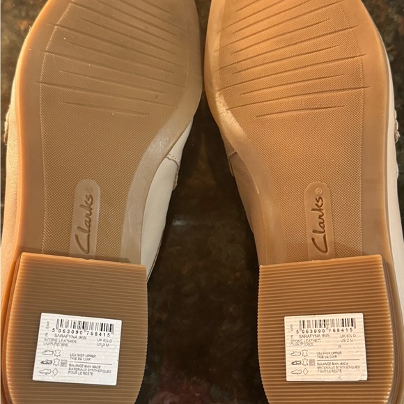 Clarks Tan Leather Loafers – Size 9 – Contour Cushion - Picture 7 of 8